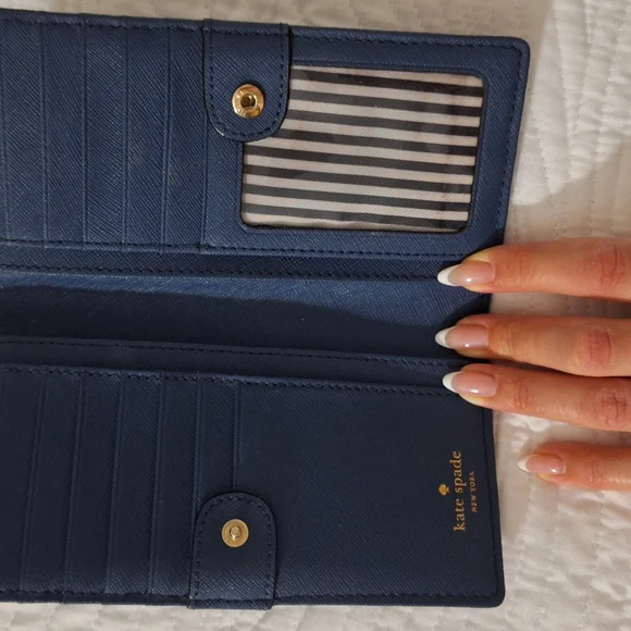 Kate Spade Wallet - Picture 2 of 3